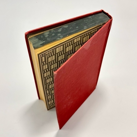 A Treasury of Damon Runyon; Modern Library Edition 1958 - Picture 5 of 6